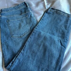 Old Navy Women's Straight Leg Jeans in Medium Blue Wash